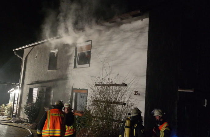 Wohnhausbrand in Elbenberg schnell gelöscht