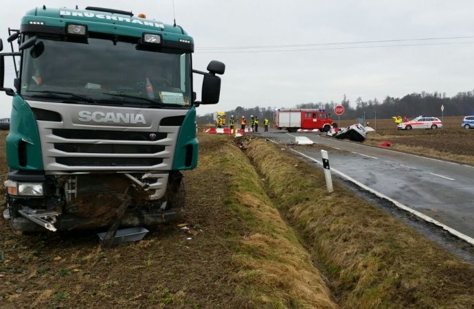 Stoppschild missachtet – Schwerer Unfall bei Elfershausen