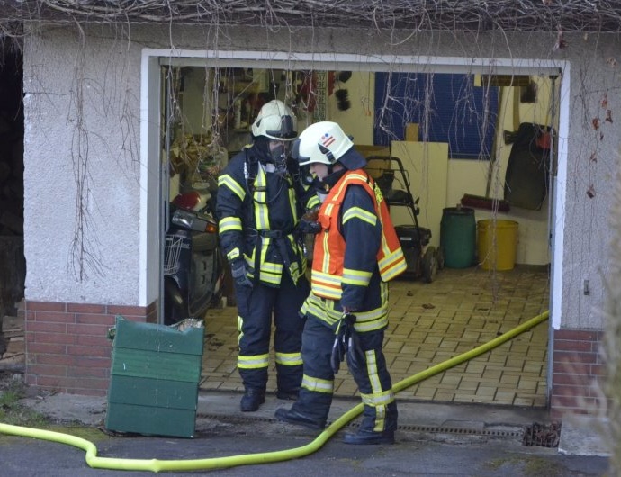 Hobbyimker wollte Schädlinge bekämpfen Hobbyimker wollte Schädlinge bekämpfen