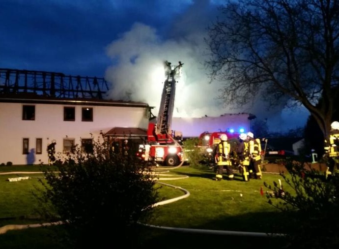 Brand eines landwirtschaftlichen Anwesens – Bis zu 500.000 Euro Sachschaden Brand eines landwirtschaftlichen Anwesens – Bis zu 500.000 Euro Sachschaden