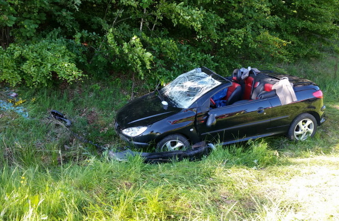 B450: Schwerer Unfall bei Bad Arolsen – Rettungshubschrauber im Einsatz