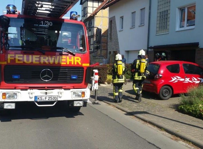 Defekter Rauchmelder löst Feuerwehreinsatz aus Defekter Rauchmelder löst Feuerwehreinsatz aus