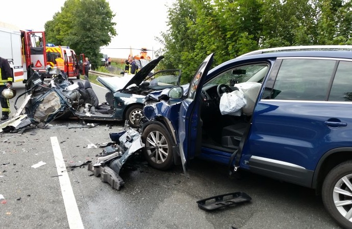 B83: Zwei Tote nach Unfall bei Grebenstein B83: Zwei Tote nach Unfall bei Grebenstein