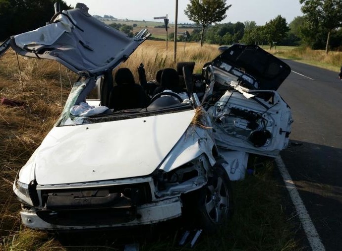 Tödlicher Unfall nach Überholmanöver Tödlicher Unfall nach Überholmanöver