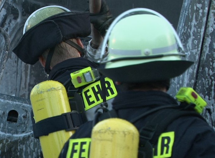 Hasselberg – Reisebus auf Rastanlage ausgebrannt