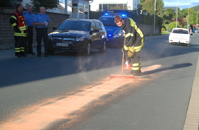 WOH: Ölspur – Polizei sucht verursacher