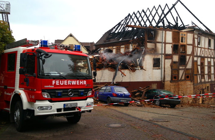 Am Tag nach dem Großbrand – Rätselraten über Brandursache