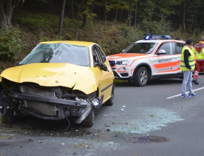 Ein Verletzter nach Alleinunfall Ein Verletzter nach Alleinunfall