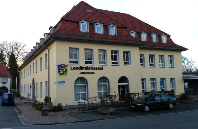 WOH: Einbruch in Landratsamt – Täter flüchteten durch Stadtpark