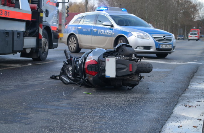 Niedervellmar: Motorradfahrer nach Unfall verstorben Niedervellmar: Motorradfahrer nach Unfall verstorben
