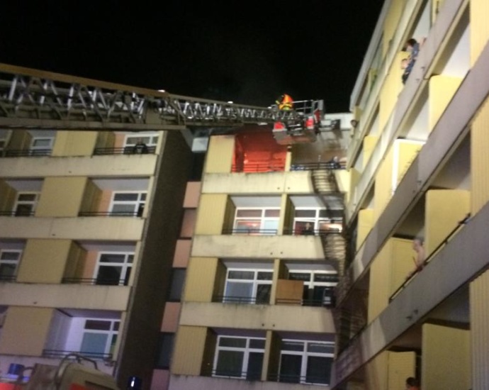 KS: Mann kommt bei Wohnungsbrand ums Leben KS: Mann kommt bei Wohnungsbrand ums Leben