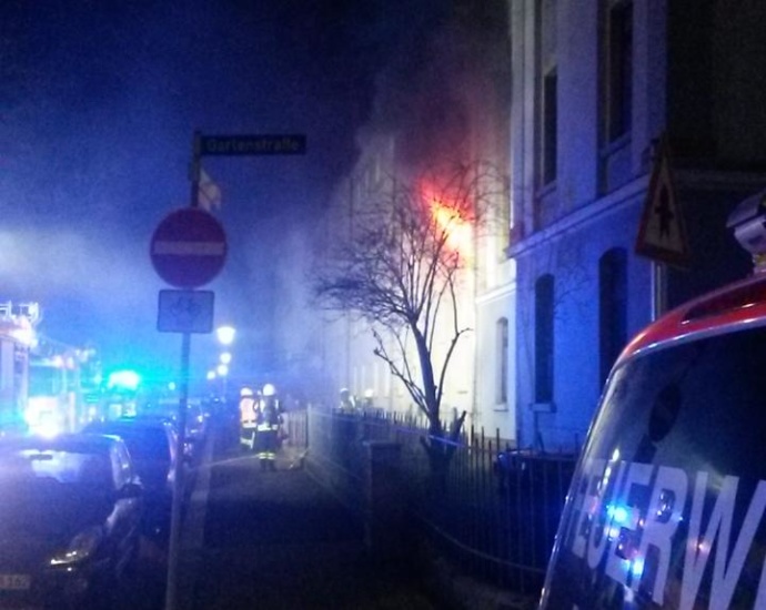 KS: Sechs Verletzte nach Wohnungsbrand KS: Sechs Verletzte nach Wohnungsbrand