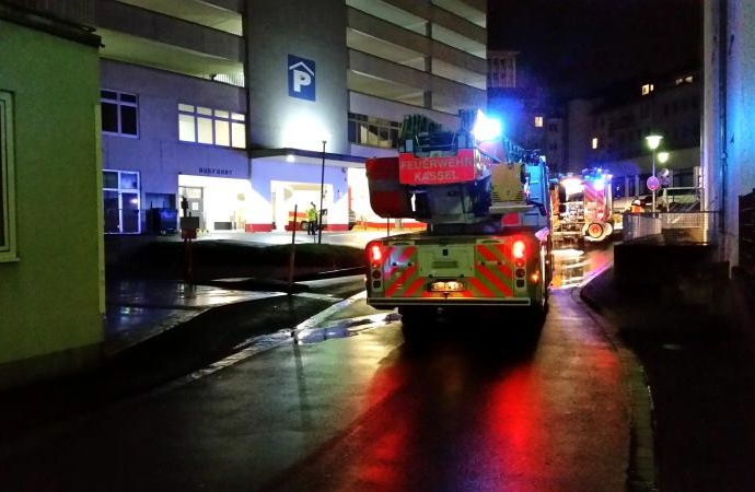 KS: Rauchentwicklung im Parkhaus KS: Rauchentwicklung im Parkhaus