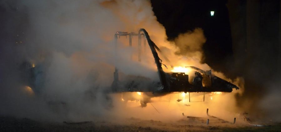 Wohnmobil komplett ausgebrannt Wohnmobil komplett ausgebrannt