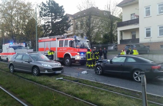 KS: Tödlicher Unfall auf der Frankfurter Straße KS: Tödlicher Unfall auf der Frankfurter Straße