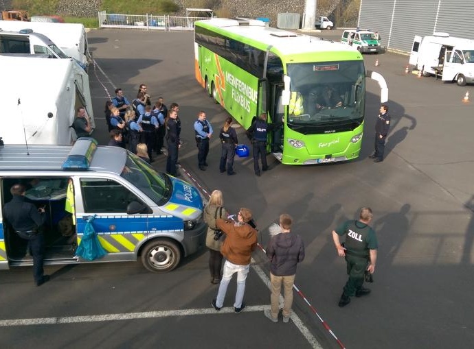 Reisebusse unter die Lupe genommen Reisebusse unter die Lupe genommen