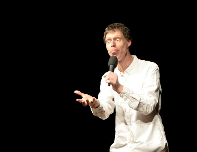 Von Lach-Yoga bis Fraze-Lifting – Maddin Schneider in Homberg Von Lach-Yoga bis Fraze-Lifting – Maddin Schneider in Homberg