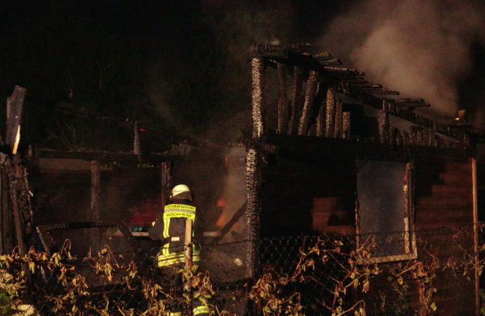 Gartenhaus ausgebrannt