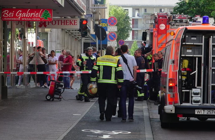 Wi: Reizgasalarm in der Innenstadt – Mehrere Verletzte