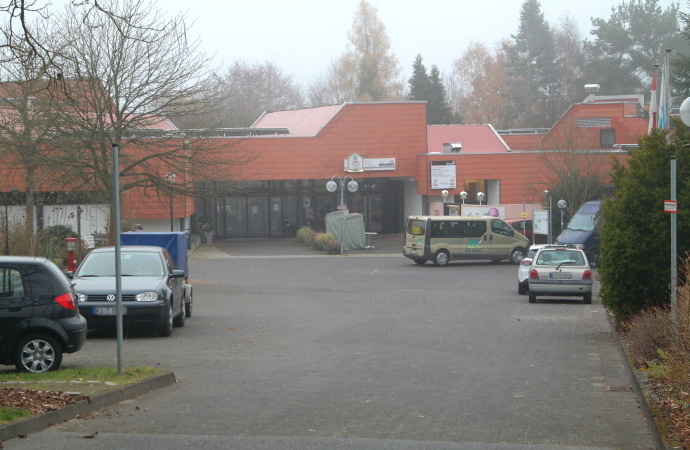 Bad Emstal: Thermalbad wegen Einsturzgefahr geschlossen – Veranstaltung abgesagt