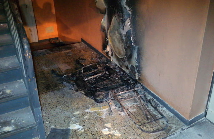 Brandstiftung: Polizei sucht nach Brand in Lohfelden Zeugen