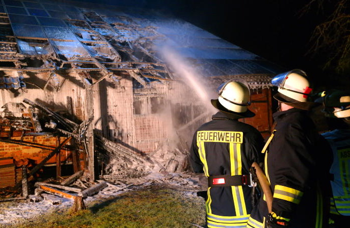 Scheunenbrand bei Gudensberg schnell unter Kontrolle