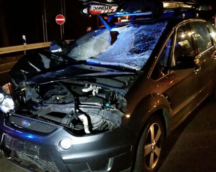 Tödlicher Unfall in Höhe Rastanlage Hasselberg: Auto erfasst Fußgänger auf der A7 Tödlicher Unfall in Höhe Rastanlage Hasselberg: Auto erfasst Fußgänger auf der A7