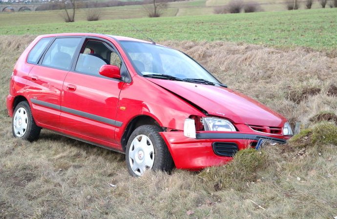 Verkehrsunfall auf der L3211 bei Zierenberg Verkehrsunfall auf der L3211 bei Zierenberg