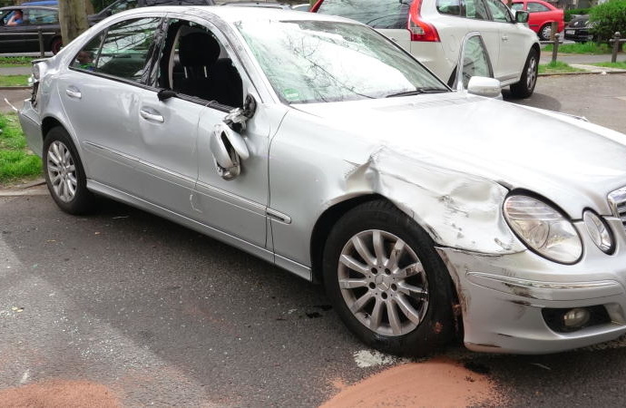 Wi: Vier Verletzte nach Unfall