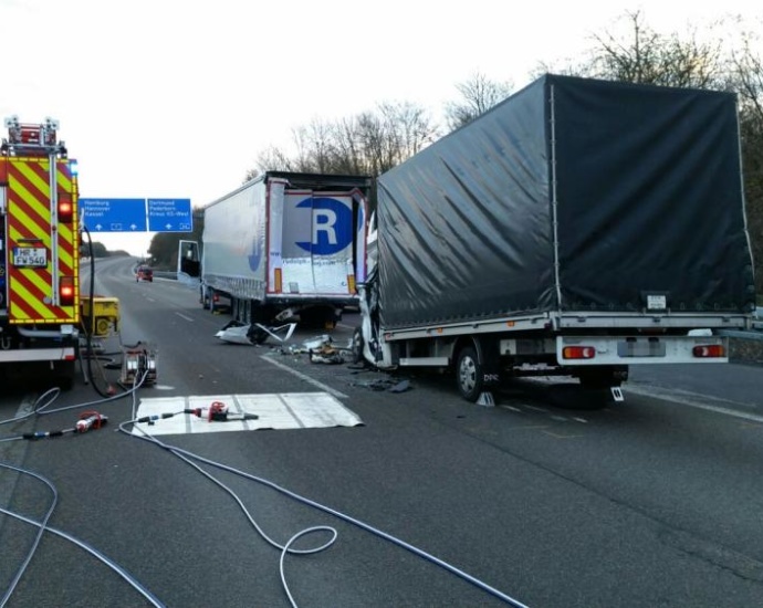 Tödlicher Auffahrunfall auf der A7