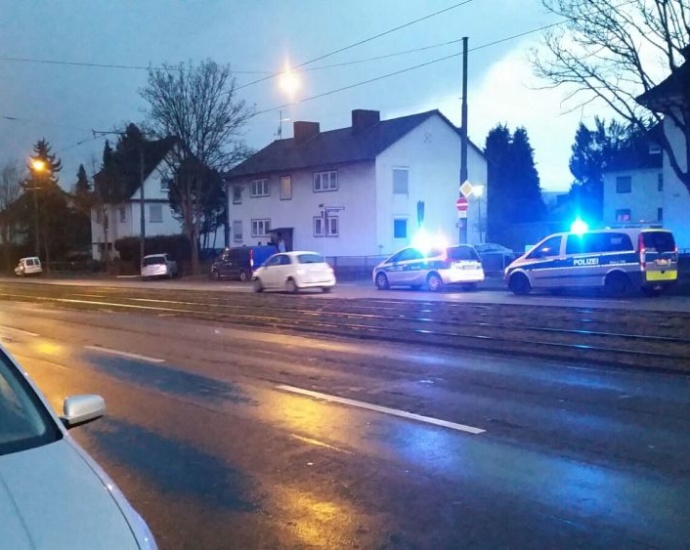 Kassel: Schusswechsel bei Nachbarschaftsstreit 1 Toter Kassel: Schusswechsel bei Nachbarschaftsstreit 1 Toter