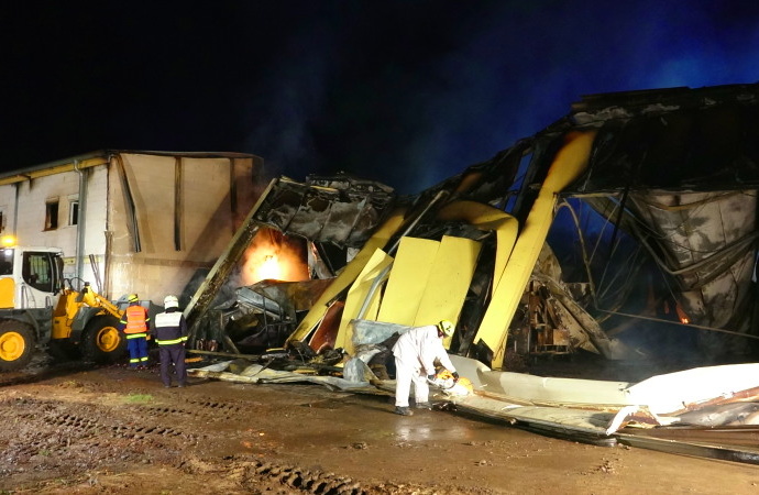 DA: Hoher Schaden nach Brand auf einem Gemüsehof