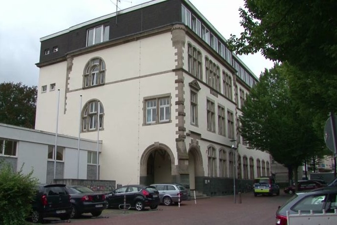 Wehlheiden: Reizgas in Schule – 21 Schüler klagen über Atemwegsreizungen Wehlheiden: Reizgas in Schule – 21 Schüler klagen über Atemwegsreizungen