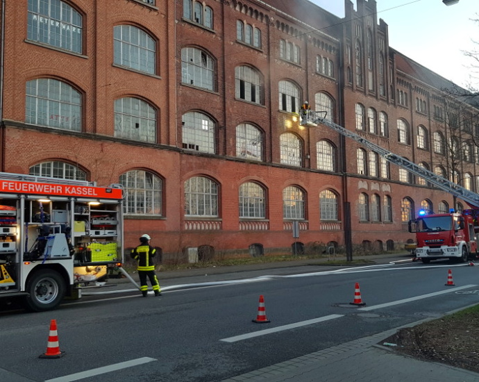 Nach Brand im Salzmann Gebäude – Polizei bittet um Hinweise auf drei Jugendliche Nach Brand im Salzmann Gebäude – Polizei bittet um Hinweise auf drei Jugendliche