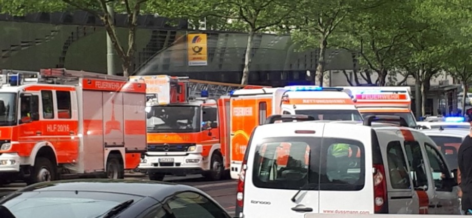 KS: 39-Jähriger versprüht Reizgas in der Hauptpost – Sieben Leichtverletzte KS: 39-Jähriger versprüht Reizgas in der Hauptpost – Sieben Leichtverletzte