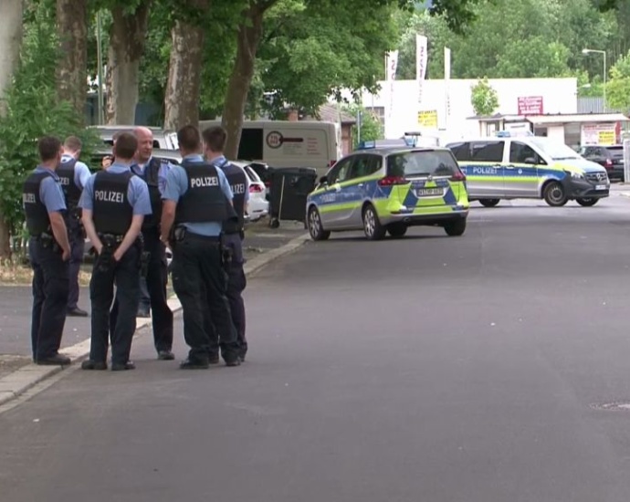 KS: Größere Schlägerei mit Waffen – Zwei Verletzte