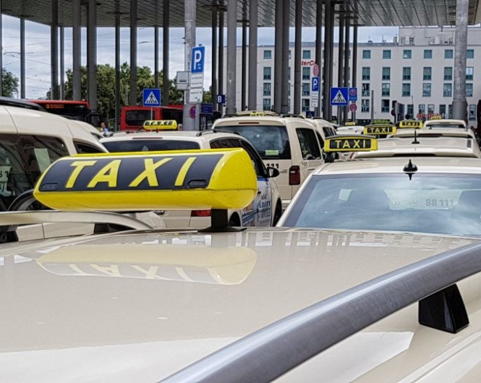 Zigarettenstreit im Taxi eskaliert Zigarettenstreit im Taxi eskaliert