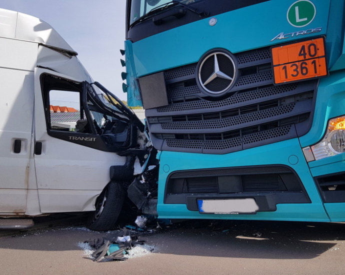 WOH: Schwerer Unfall auf Umleitungsstrecke