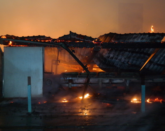 Großbrand im Sägewerk bei Bad Arolsen (Video)