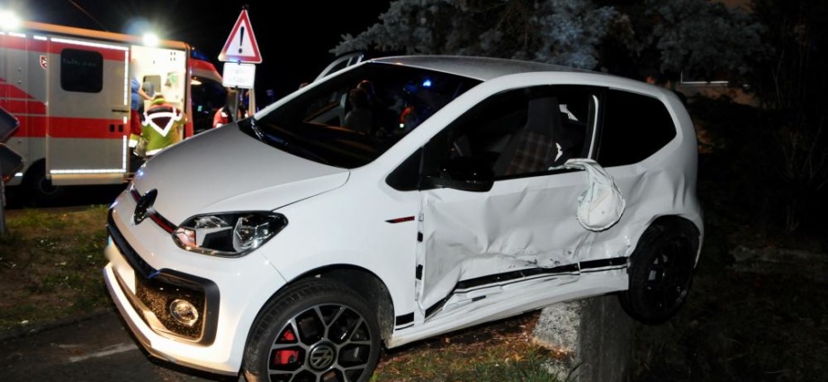 Zwei Verletzte nach Vorfahrtnahme