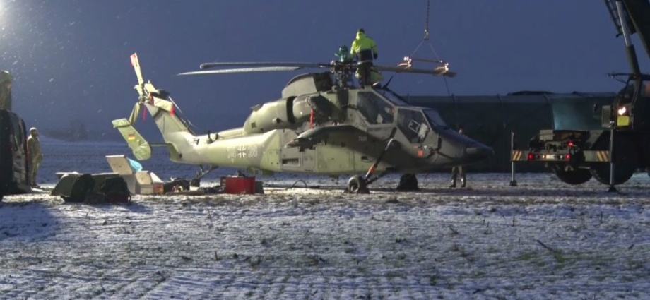 Naumburg: Bergung Tiger Kampfhubschrauber (Video)
