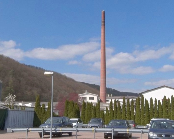 Storchenpaar will hoch hinaus Storchenpaar will hoch hinaus