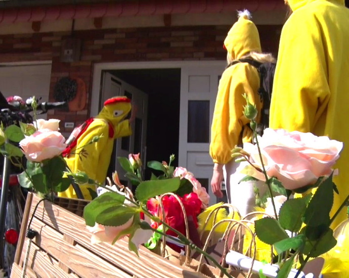 Volkmarsen: Kindergarten-Betreuer auf Ostermission unterwegs (Video)