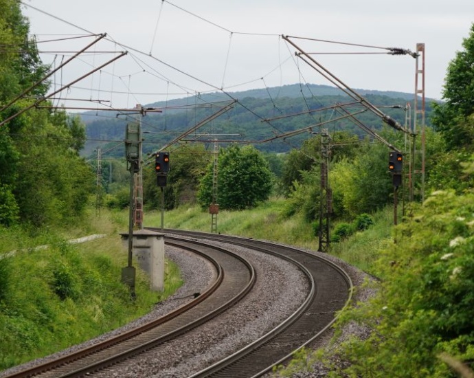 Borken: Frau bei Müllsammelaktion vom Zug tödlich erfasst Borken: Frau bei Müllsammelaktion vom Zug tödlich erfasst