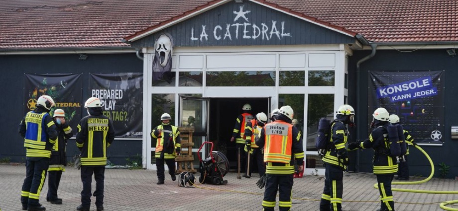 Brand in der Lasertag Arena in Helsa