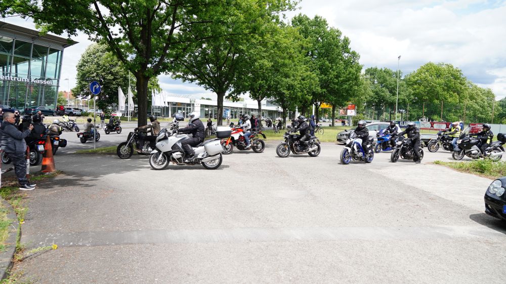 Demo in Kassel - 600 Biker gegen Sonn- und Feiertags ...