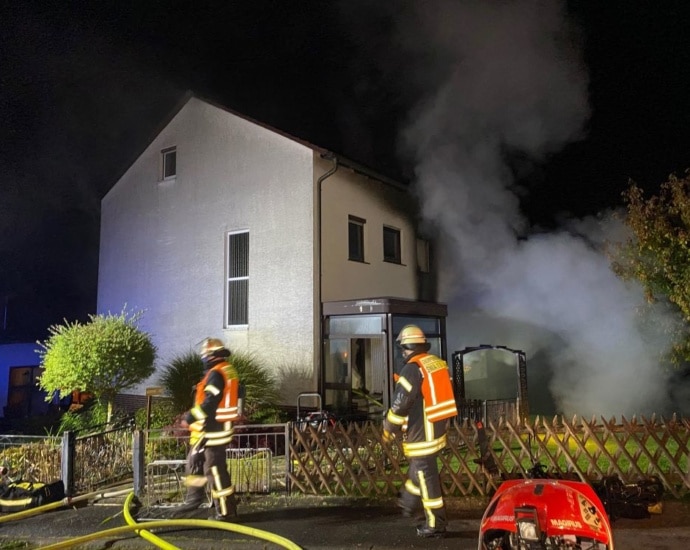Schwerverletzter bei Wohnungsbrand in Wiera