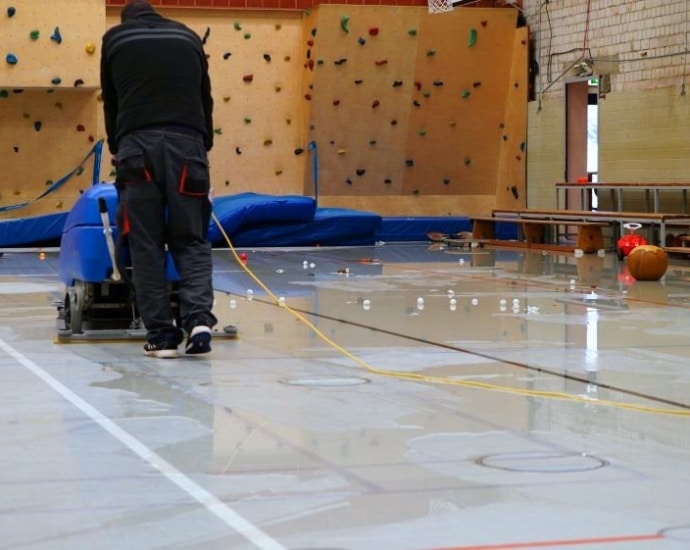 Schule Wolfhagen: Hoher Schaden nach Vandalismus in Sporthalle Schule Wolfhagen: Hoher Schaden nach Vandalismus in Sporthalle