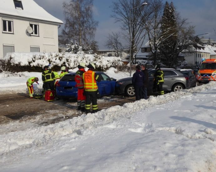 KS: Zwei Verletzte nach Unfall auf der Druseltalstraße