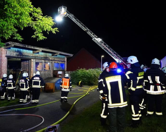 WOH: Scheune brannte in Wenigenhasungen WOH: Scheune brannte in Wenigenhasungen